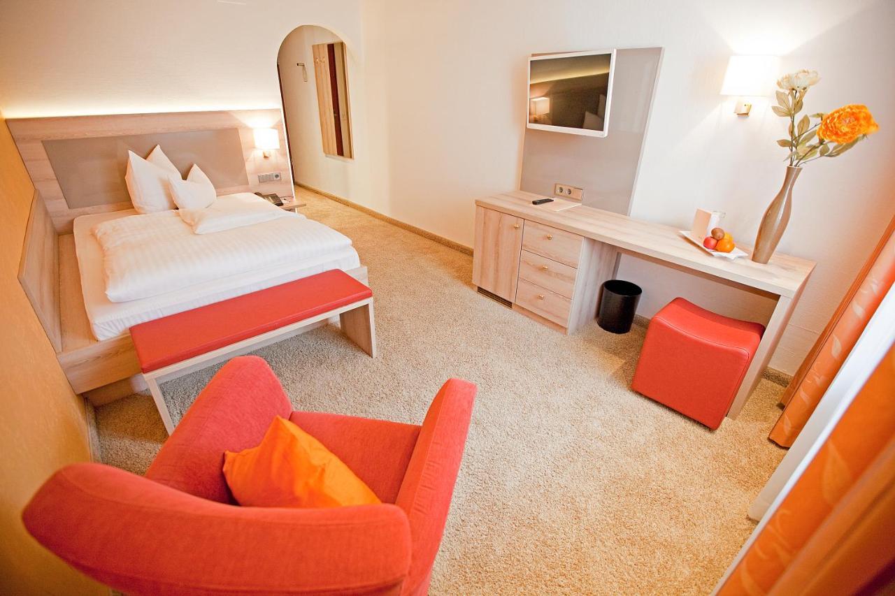 Hotel Krone Ohg Gerlingen Eksteriør billede